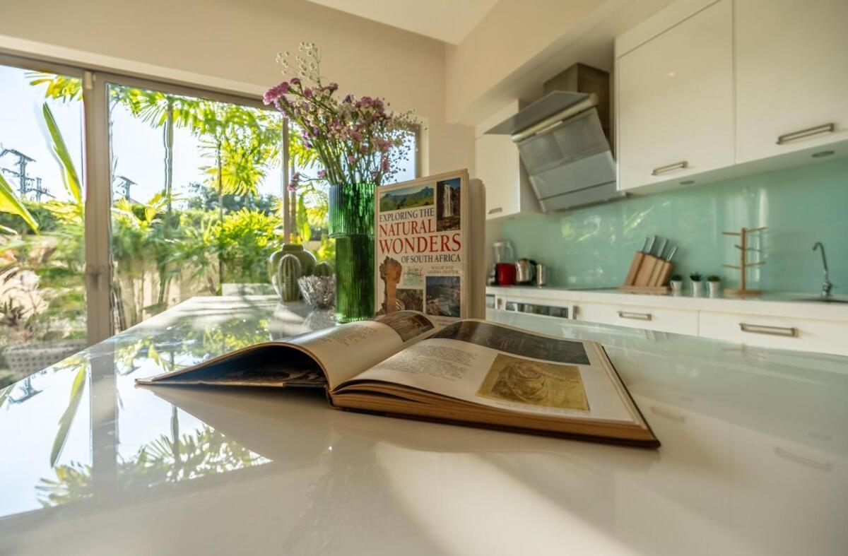 Vila Allamanda 3 Bdrm Location Bangtao Vvphu88 Phuket